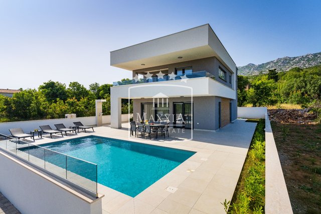 Seline - modern villa with a pool, newly built! 870000€