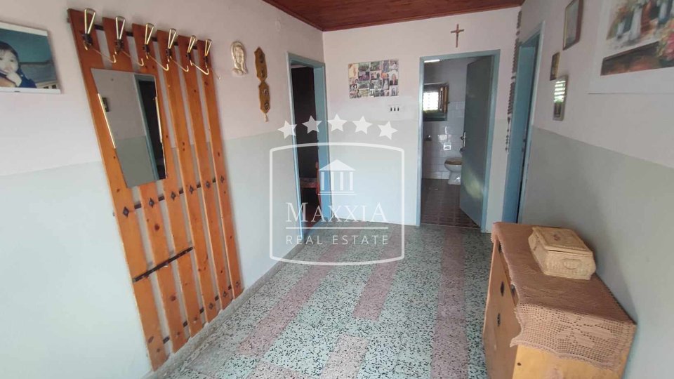 Ražanac - okolica, kuća prizemnica 86 m2 veliki vrt! 120000€