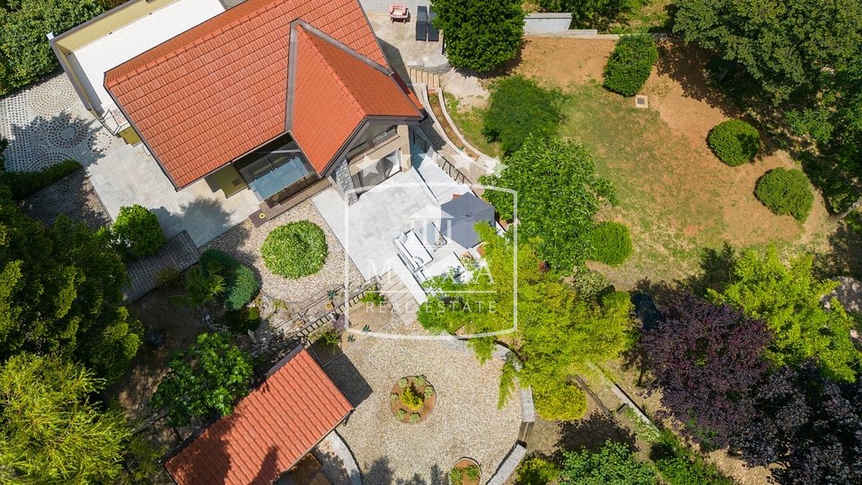 Grobnik – außergewöhnliches Landhaus von 198m2, einzigartige Lage! 695000 €