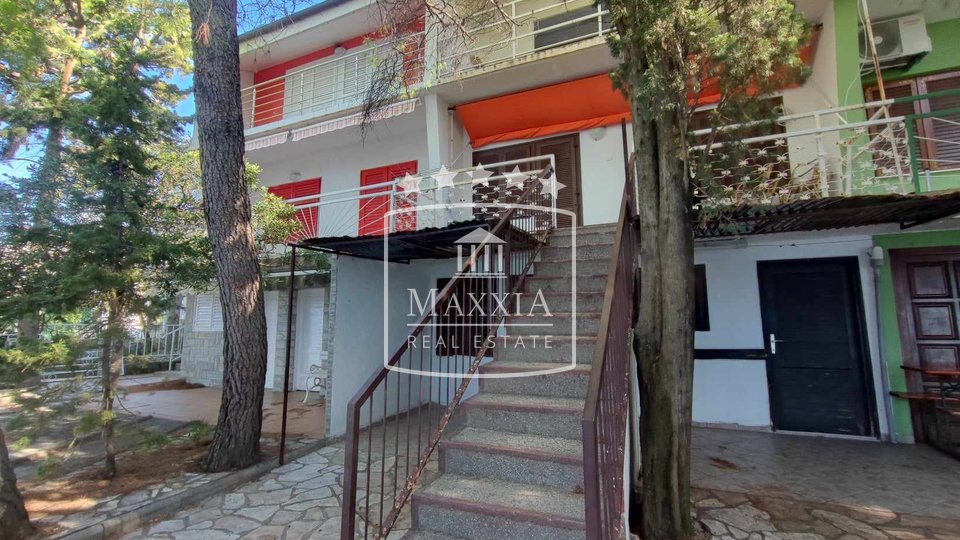 Tribanj - kuća sa 2 apartmana PRVI RED DO MORA! 499000€