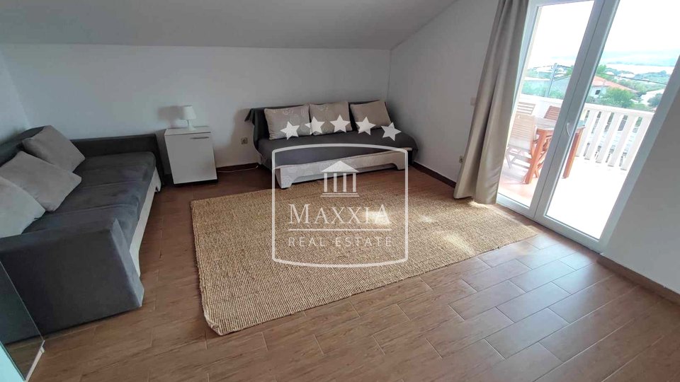 Posedarje - vila s 2 apartmana s bazenom i okućnicom! 430000€