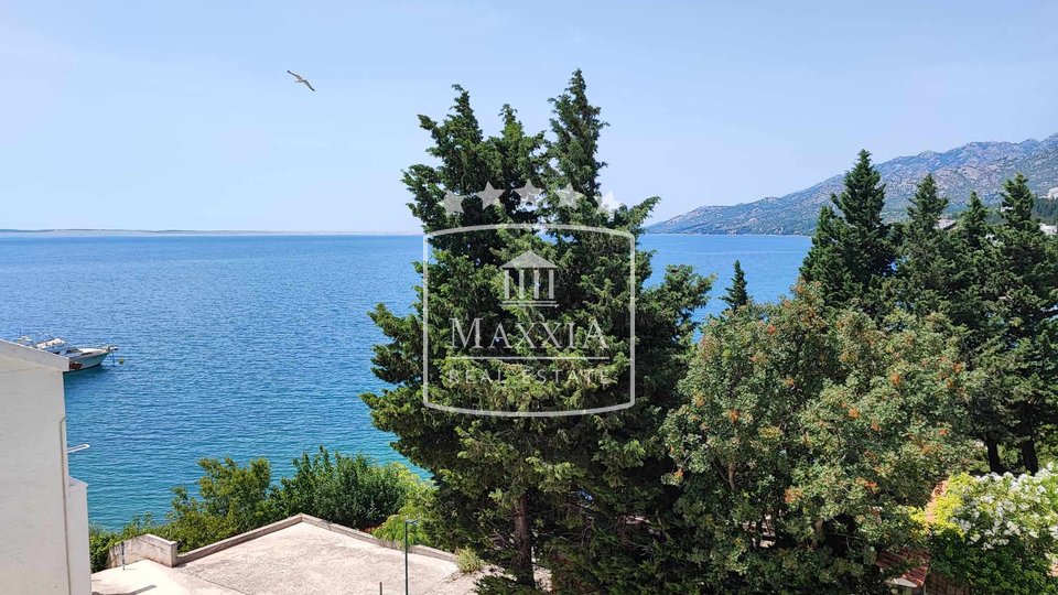 Starigrad - very high-quality building a few meters away from the sea and beach! €620,000