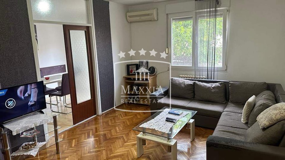 Zadar - prostrani stan prizemlje 74m2 s terasom 44m2! 239000€