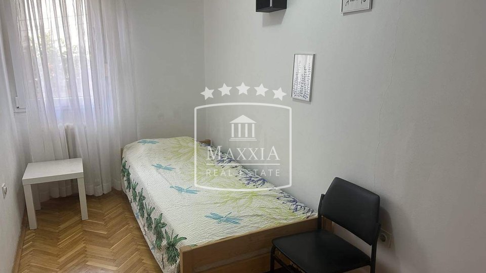 Zadar - prostrani stan prizemlje 74m2 s terasom 44m2! 239000€