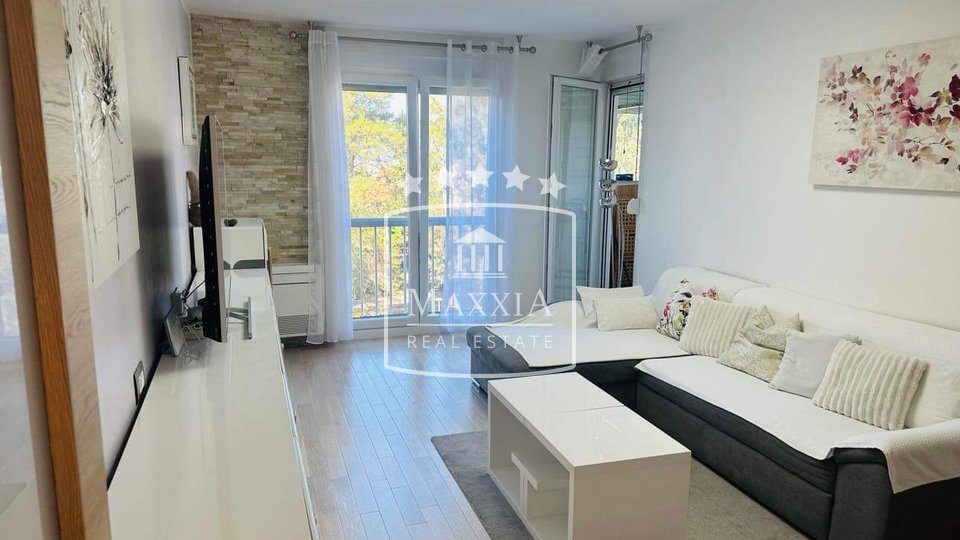 Zadar Melada - herrlich eingerichtete Wohnung 87m2 zwei Balkone! 275.000€