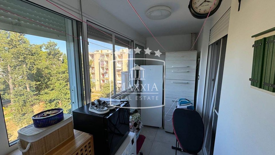 Zadar Melada - komforan stan 87m2 dva balkona, pogled! 275000€