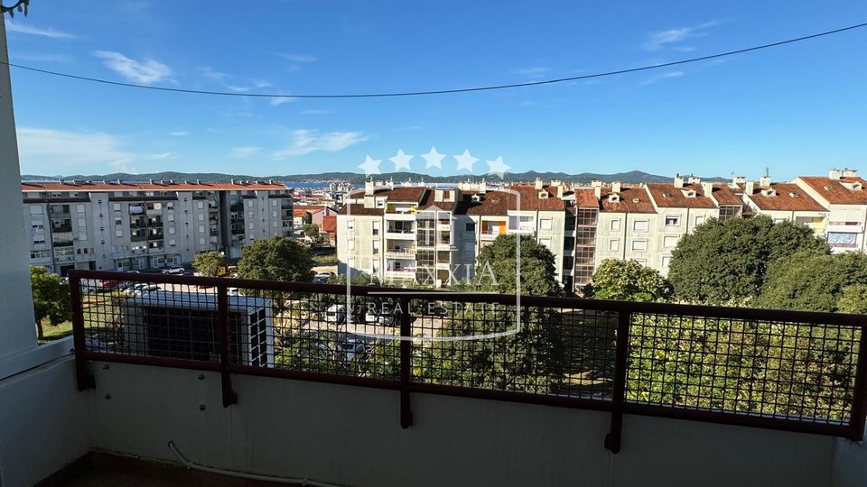 Zadar - Bili Brig, geräumige Wohnung 91m2 mit Meerblick! 259.000 €