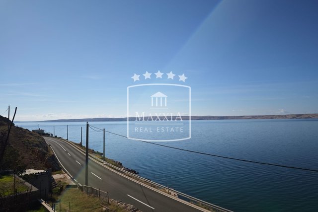 Lukovo Šugarje - plot with an antiquity, sea view! 130000€