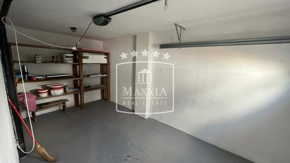 Zadar, Diklo - tipična dalmatinska kuća 120m2 u blizini mora! 255000€