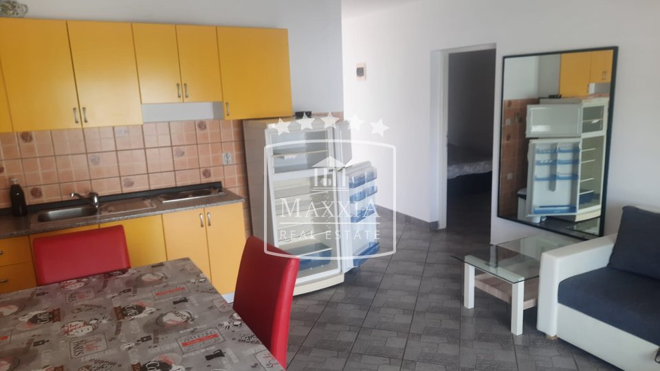 Maslenica – Wohnung von 132m2 ERSTE REIHE zum Meer! 341000€