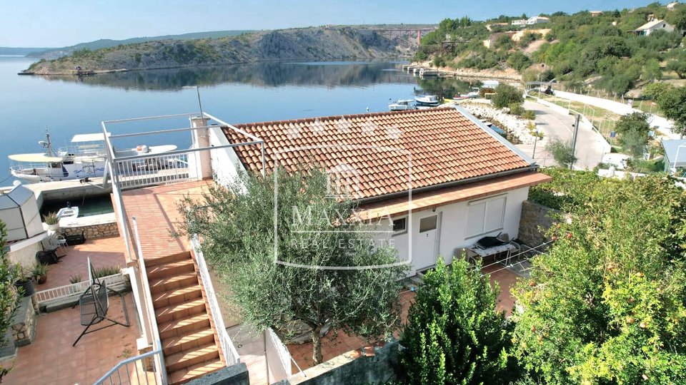 Maslenica - apartment 59m2 FIRST ROW to the sea! 176000€