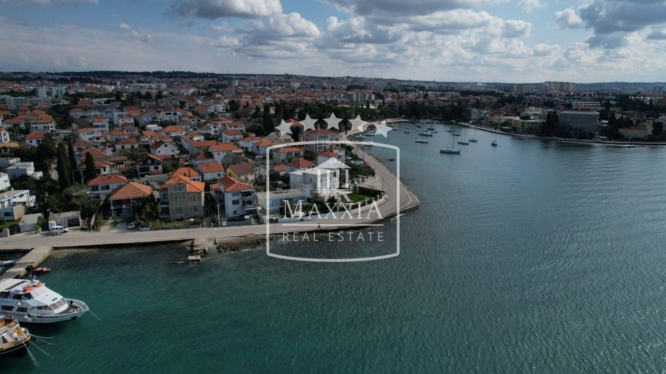 Zadar - house of 188m2 for restoration great location! 590000€