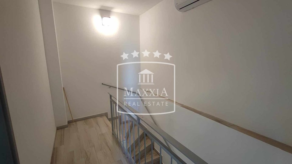 Casa, 112 m2, Vendita, Starigrad - Tribanj