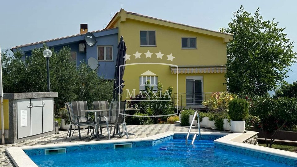 Podgradina - Villa Grundstück von 1683m2 mit Pool!  497000€